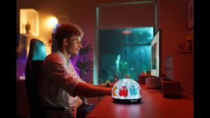 Obboto, una lámpara de Escritorio con IA inspirada en la Esfera de Las Vegas | Domótica y Gadgets 2026 | CIBERED