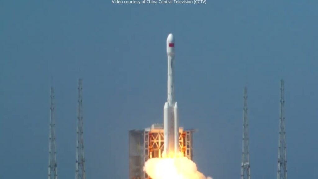 China prepara el lanzamiento de Long March 7A, una de sus mayores apuestas para poner satélites en órbitas altas visto en carrera espacial de CiberED