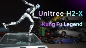 El nuevo robot de Unitree es un guardaespaldas capaz de aguantar 8 horas: levanta un coche y deforma una puerta de una patada